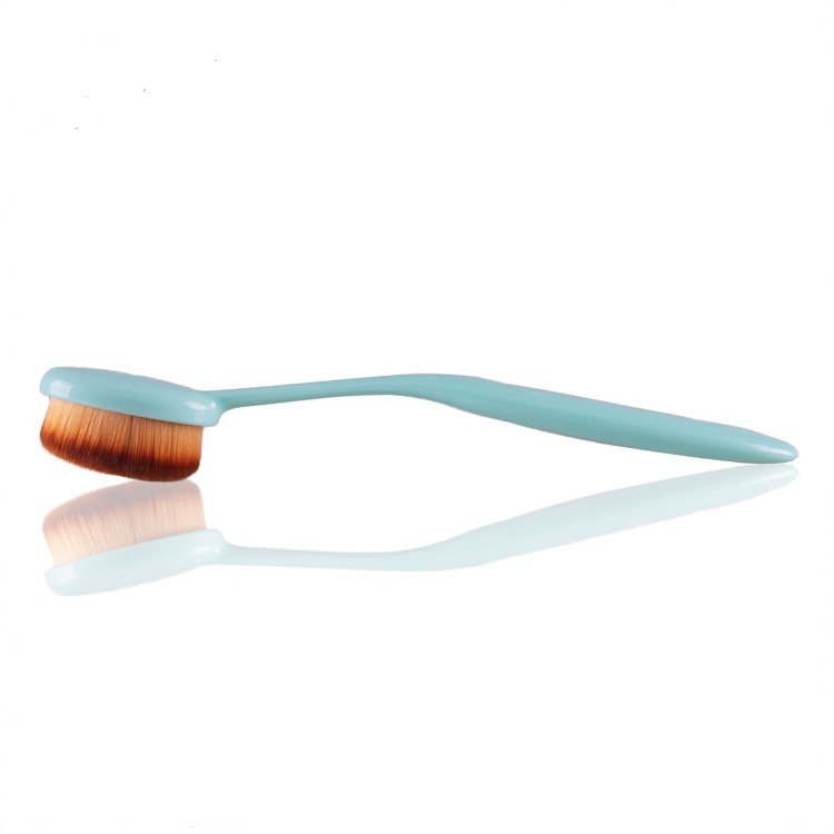 Oval Makeup Brush